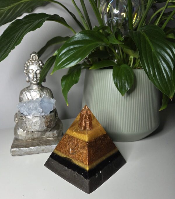 Hexagram Orgone Pyramid